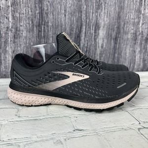 Brooks Ghost 13 Women Size 8 Gray Pink Running Sneakers TINY FLAW